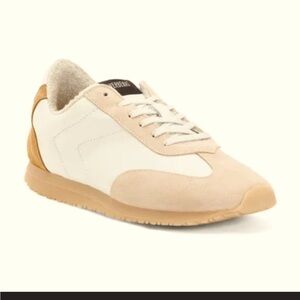 Verbenas Beige and White Leather Lace Up Sneakers